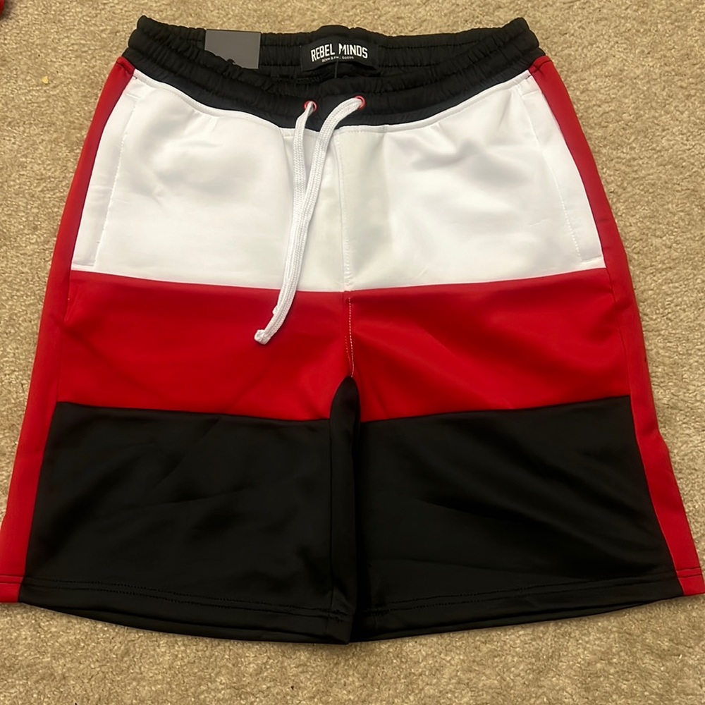 Rebel Minds, track shorts.